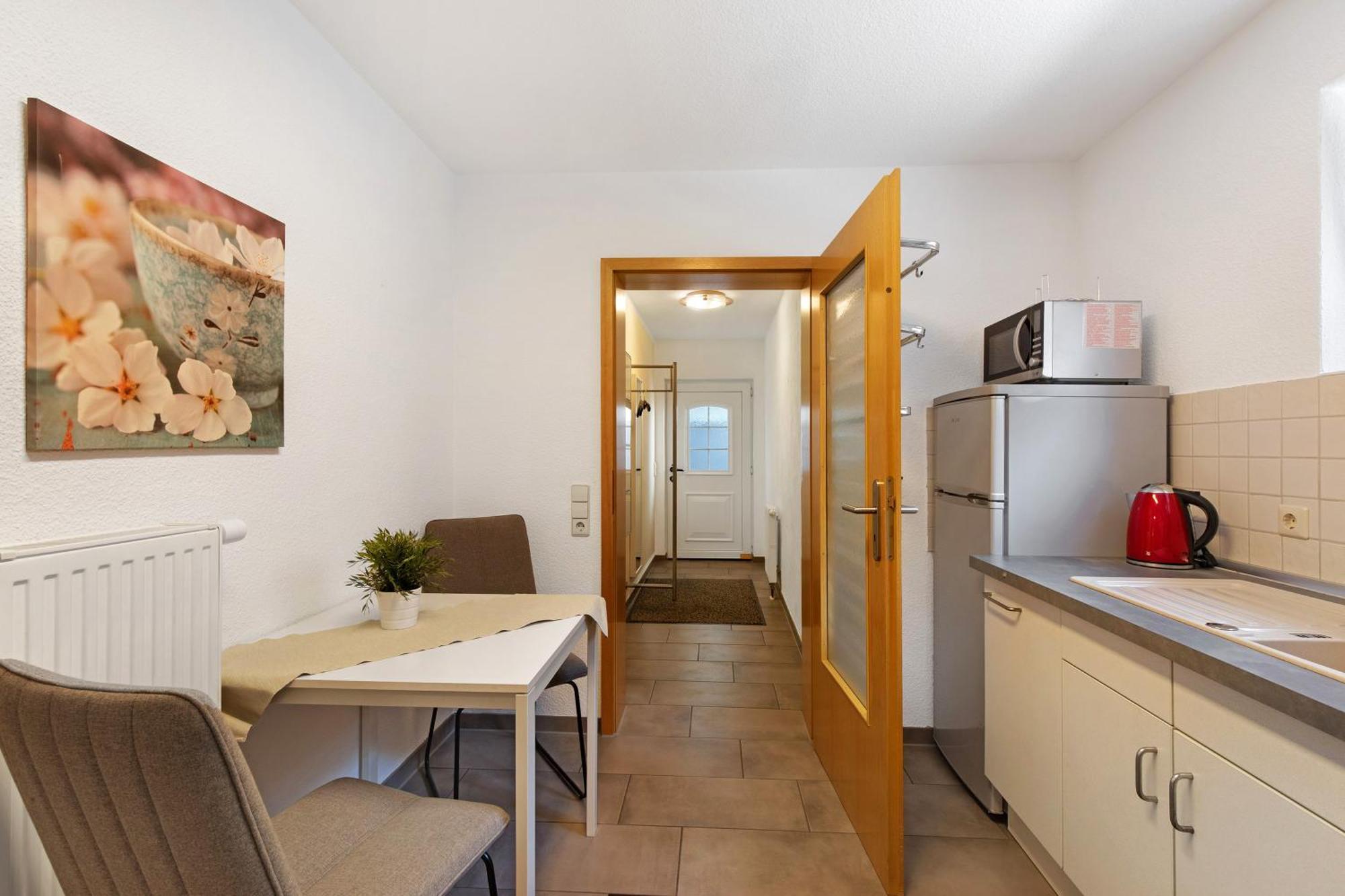 Ferienwohnung Emilia, 36Qm Мюнзинген Экстерьер фото
