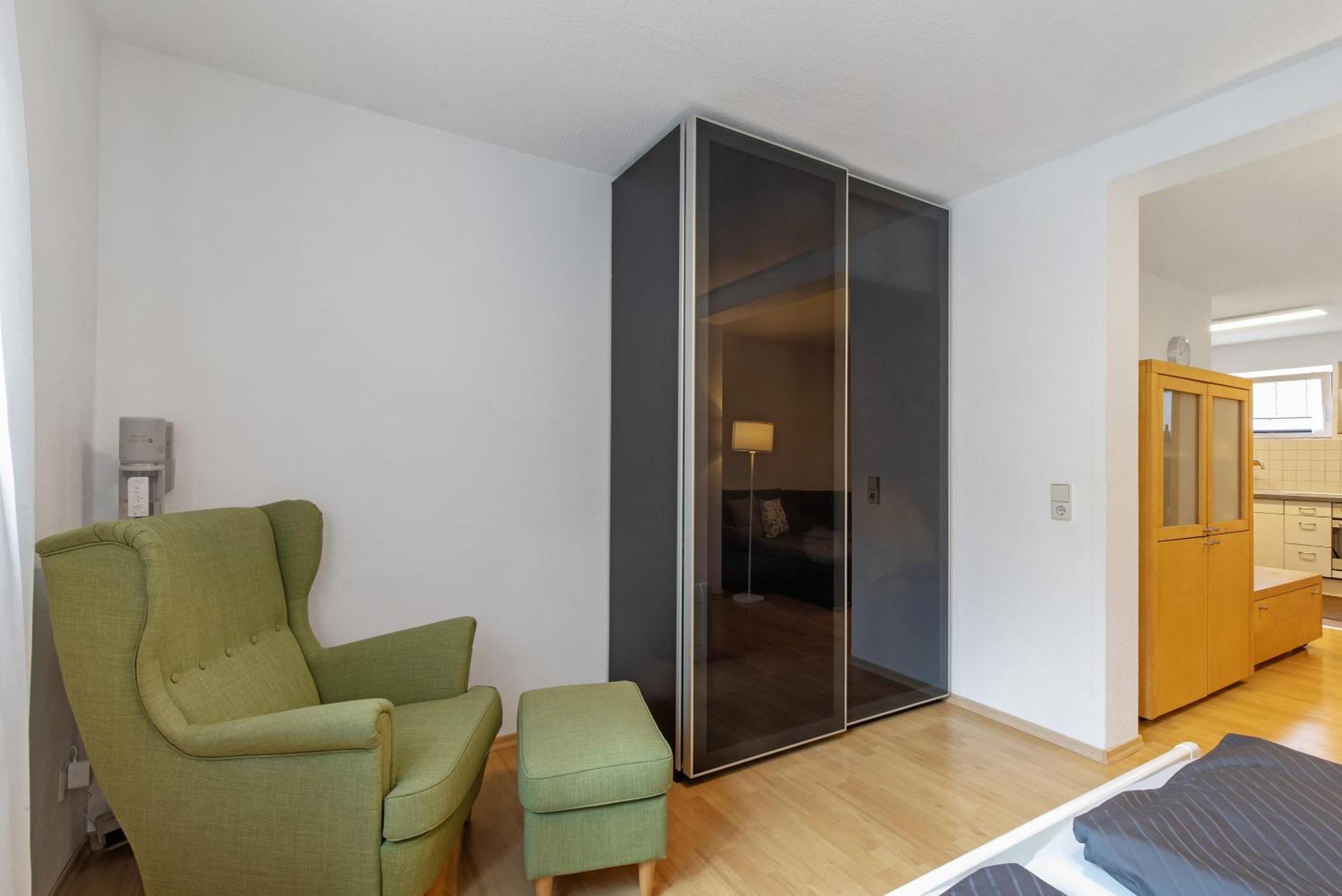 Ferienwohnung Emilia, 36Qm Мюнзинген Экстерьер фото